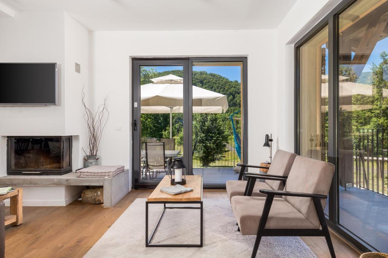 Modern Alpine Monsalbius Chalet Baske Ostarije Exteriör bild