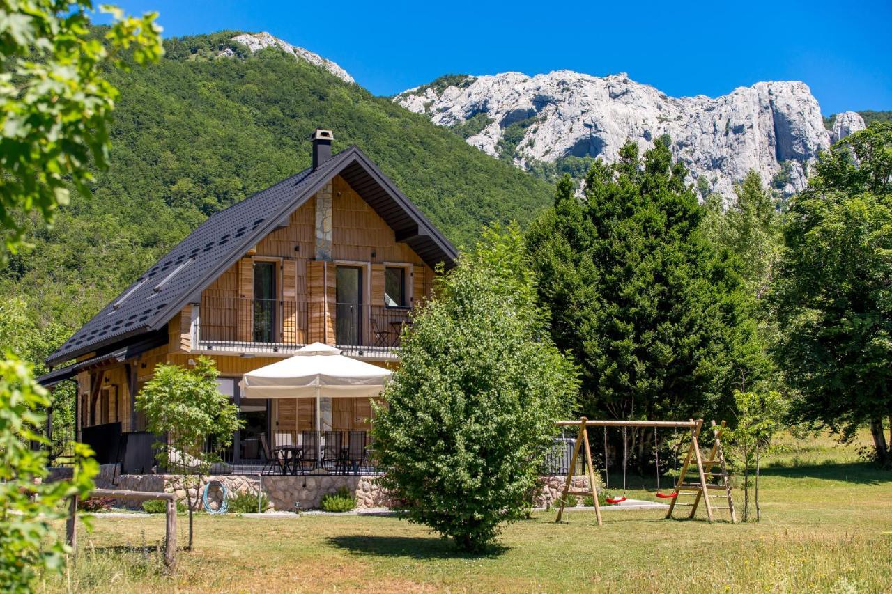 Modern Alpine Monsalbius Chalet Baske Ostarije Exteriör bild