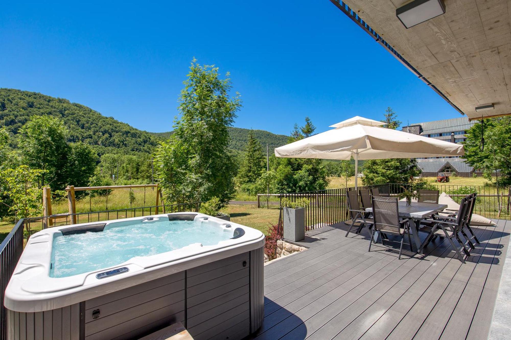 Modern Alpine Monsalbius Chalet Baske Ostarije Exteriör bild